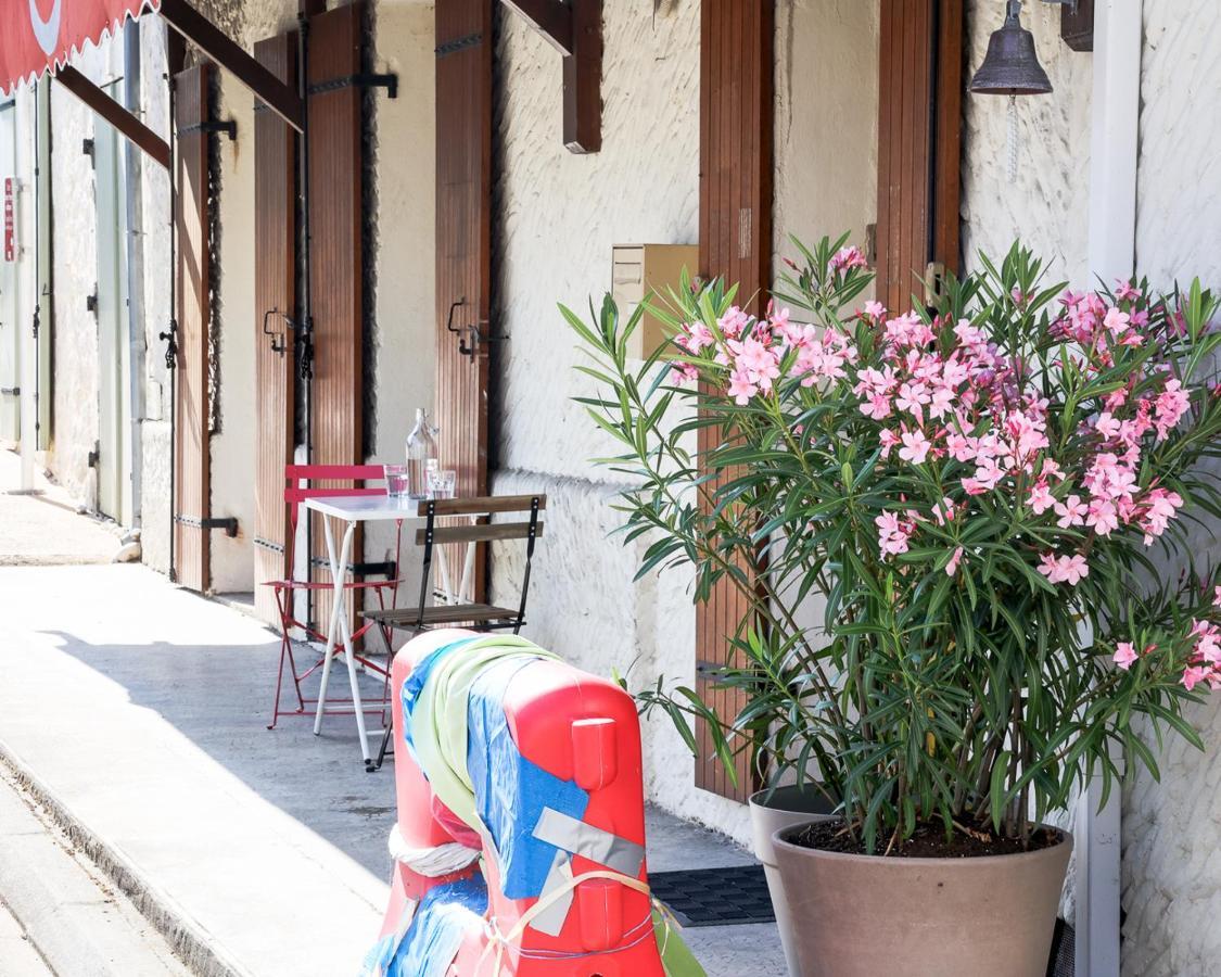 Studio Loubes Bernac Exterior foto
